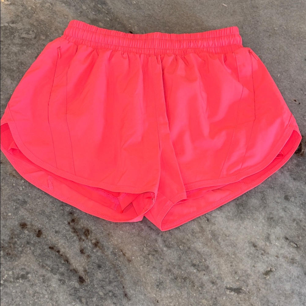 Lululemon Track That High-Rise Lined Short, size 4